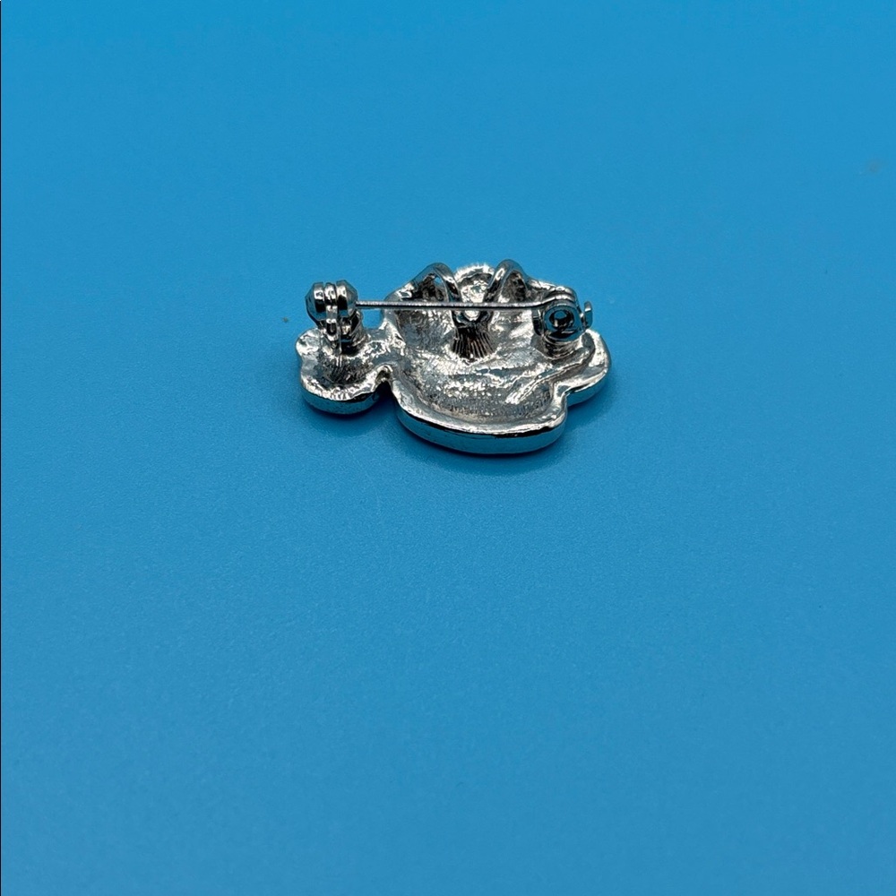 Silver Rhinestone Paw Print Brooch - Picture 4 of 5